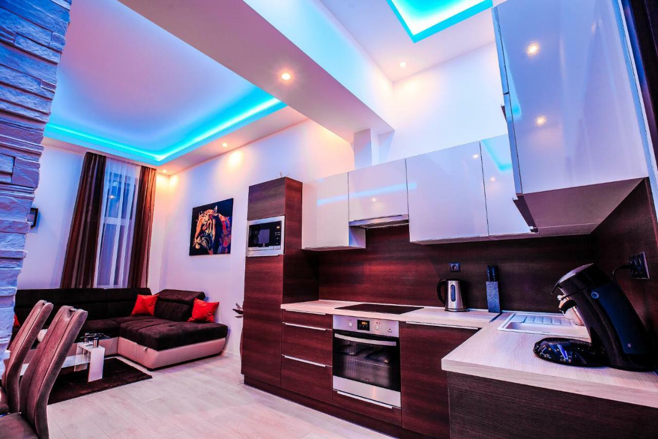 Luxury Smart Apartments Сегед Экстерьер фото